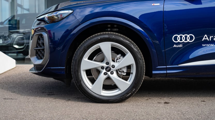 Obrázok Q5 SUV TDI quattro 150kW STR