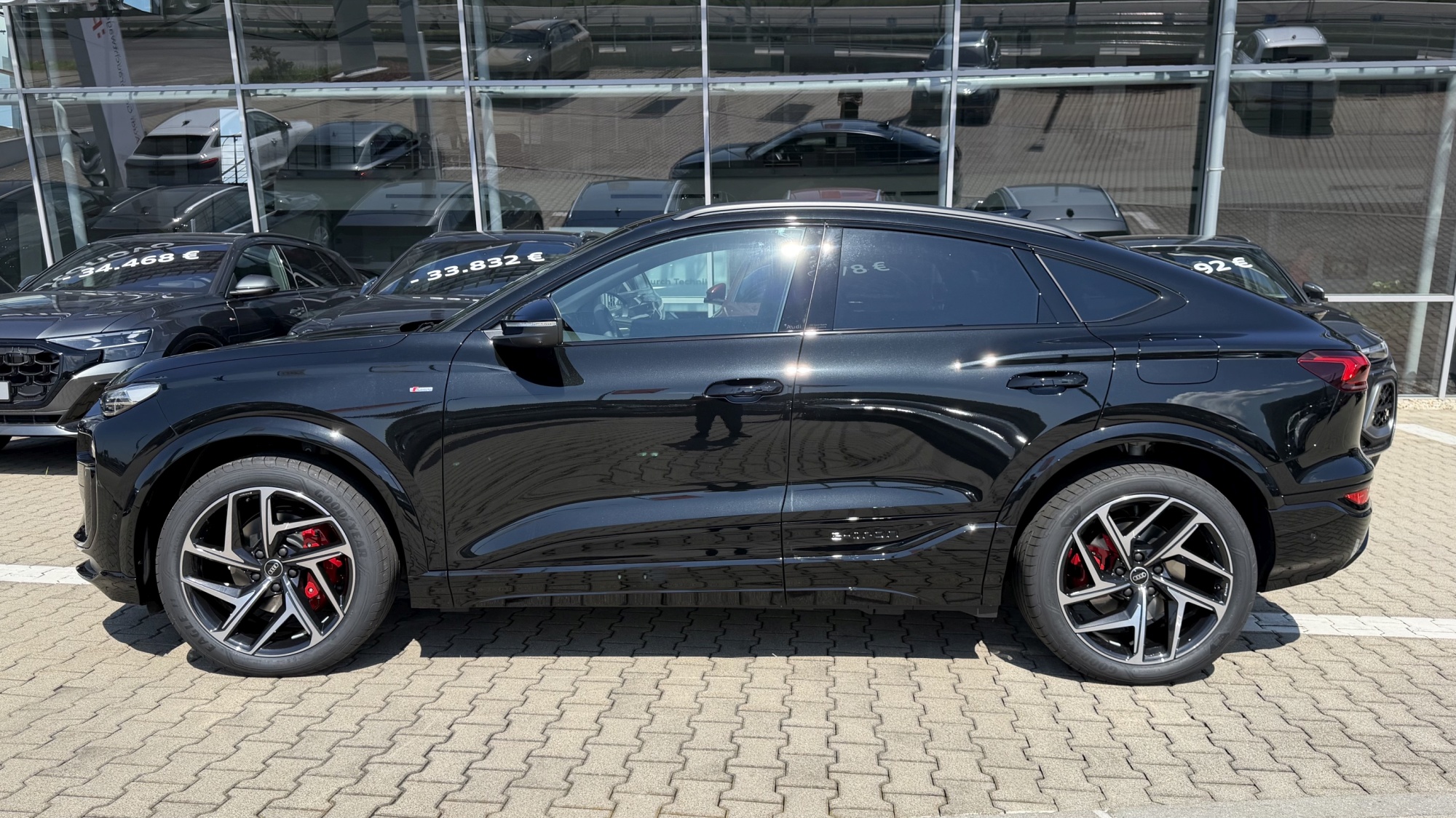 Obrázok Q6 Sportback e-tron quattro