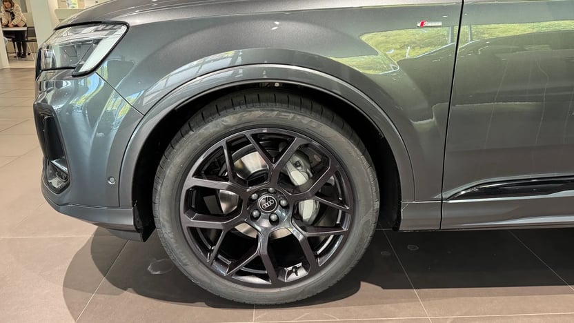 Obrázok Q7 SUV S line TDI quattro 210kW