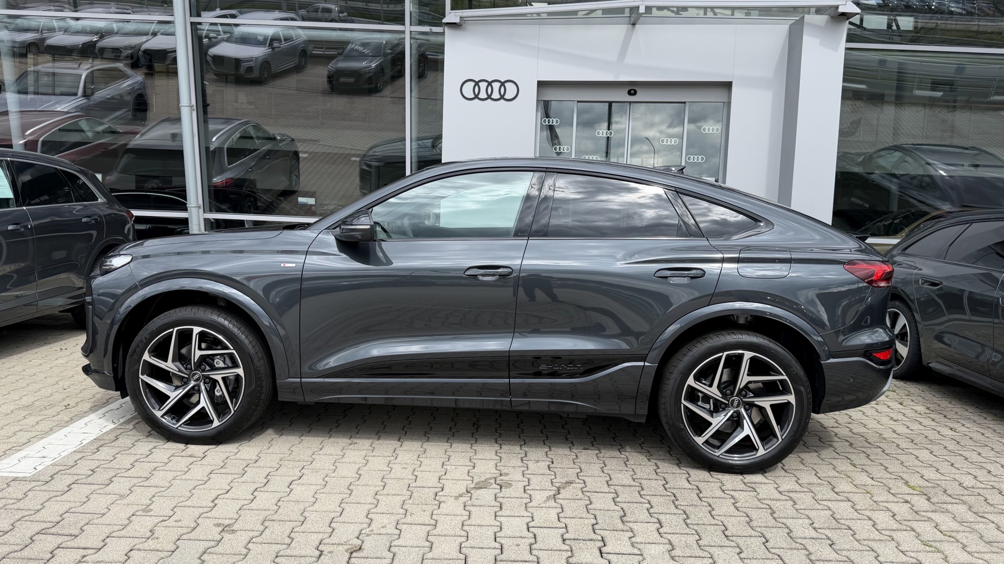 Obrázok Q6 Sportback e-tron quattro