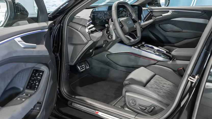 Obrázok A6 Avant e-hybrid quattro 220kW STR