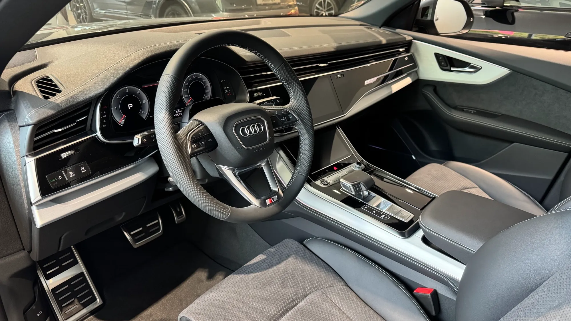 Obrázok Q8 SUV TDI quattro 210kW