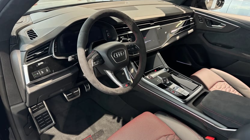 Obrázok RSQ8 performance TFSI quattro