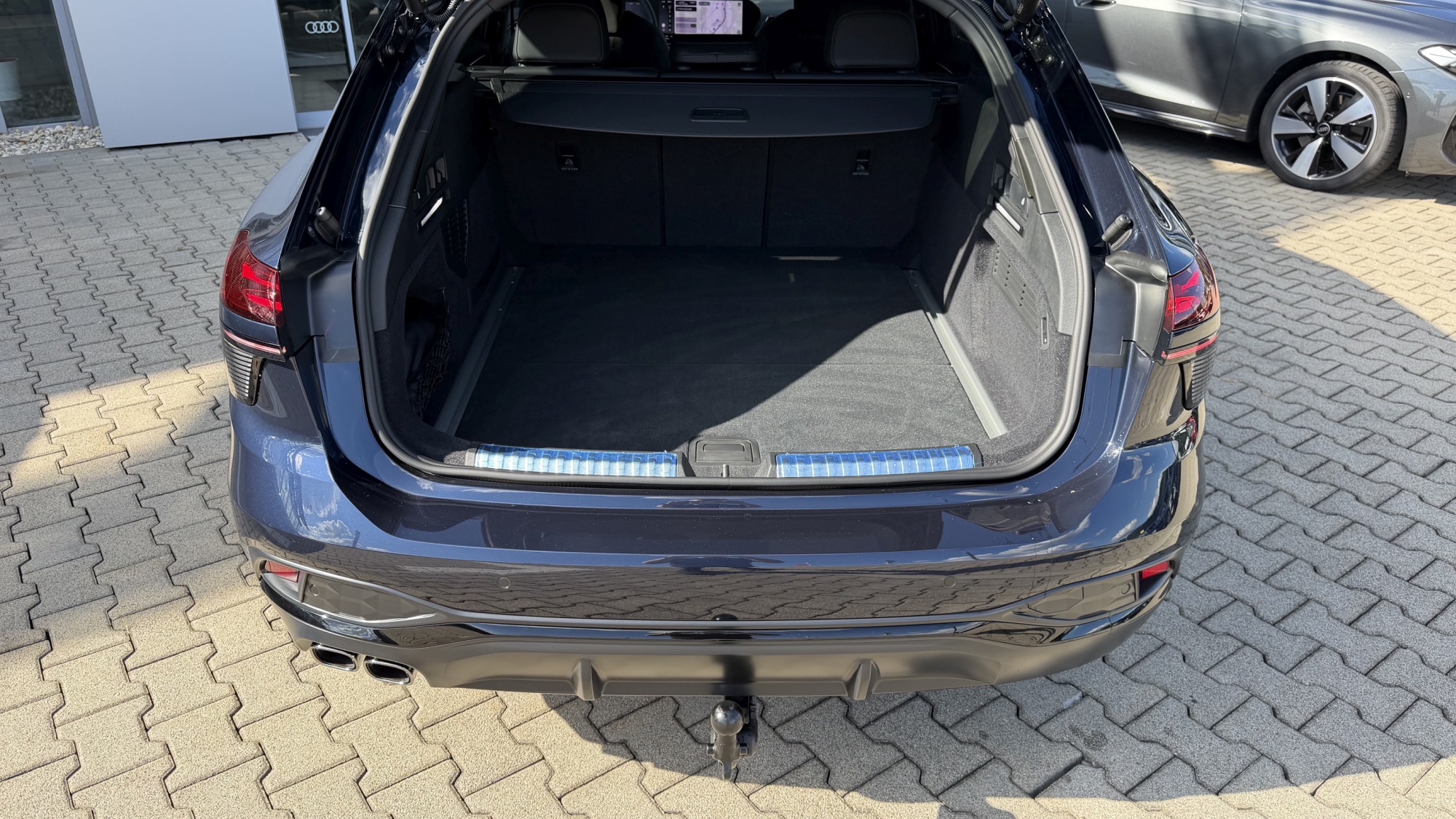 Obrázok A6 Avant TDI quattro 220kW STR