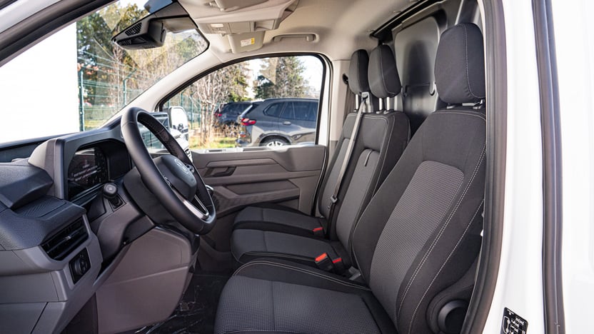 Obrázok Transporter T7 M6 FWD 2.0TDI LR BASIS