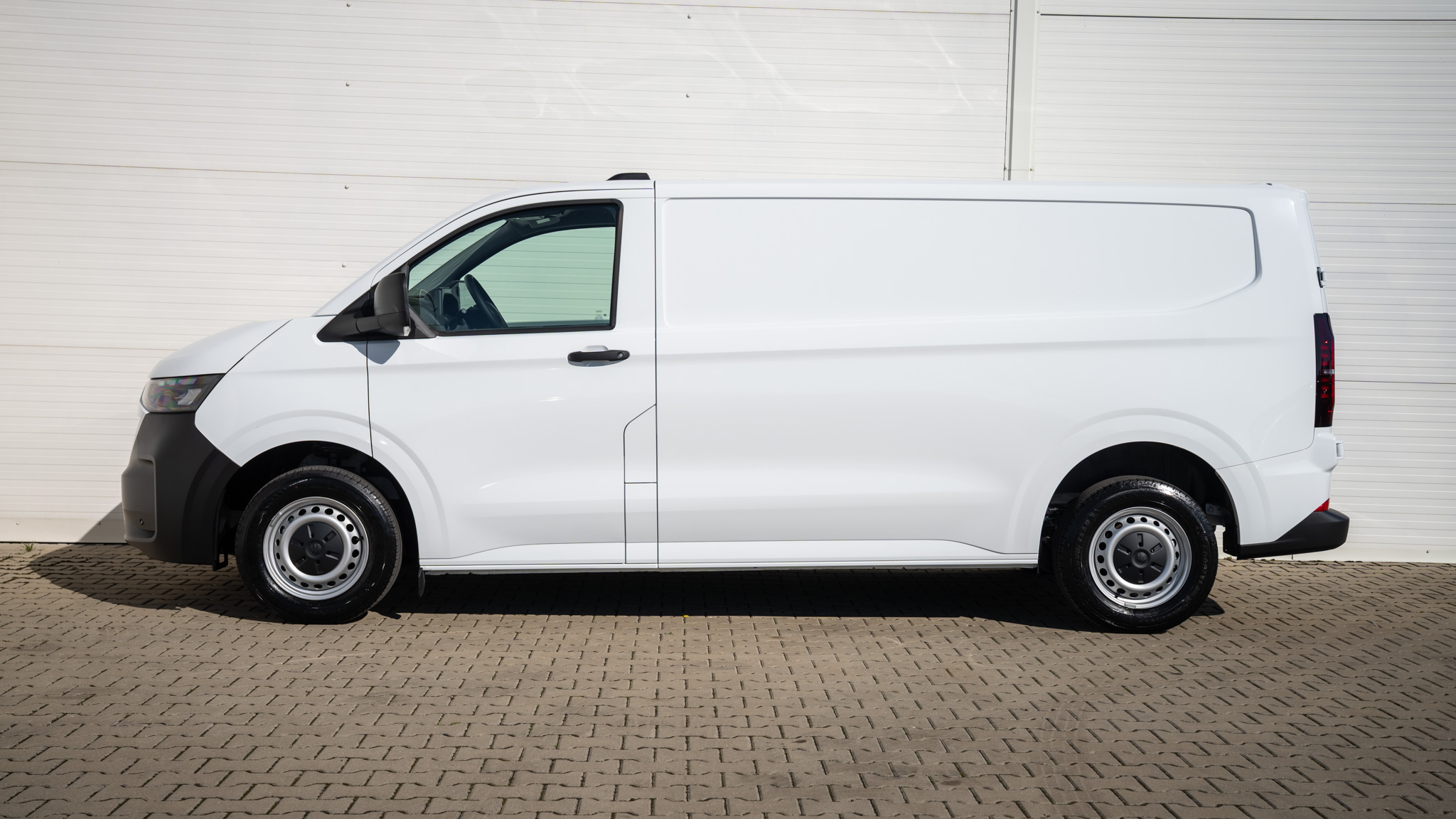 Obrázok Transporter T7 M6 FWD 2.0TDI LR BASIS