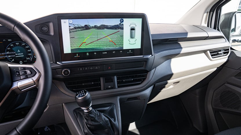 Obrázok Transporter T7 M6 FWD 2.0TDI LR BASIS