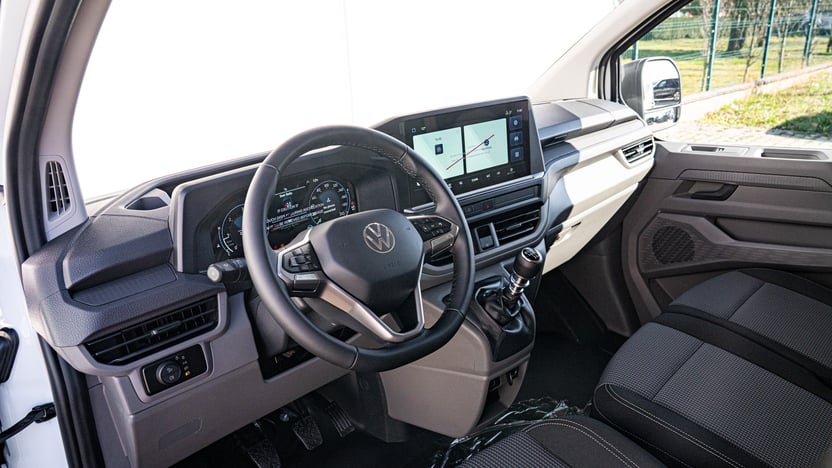 Obrázok Transporter T7 M6 FWD 2.0TDI LR BASIS