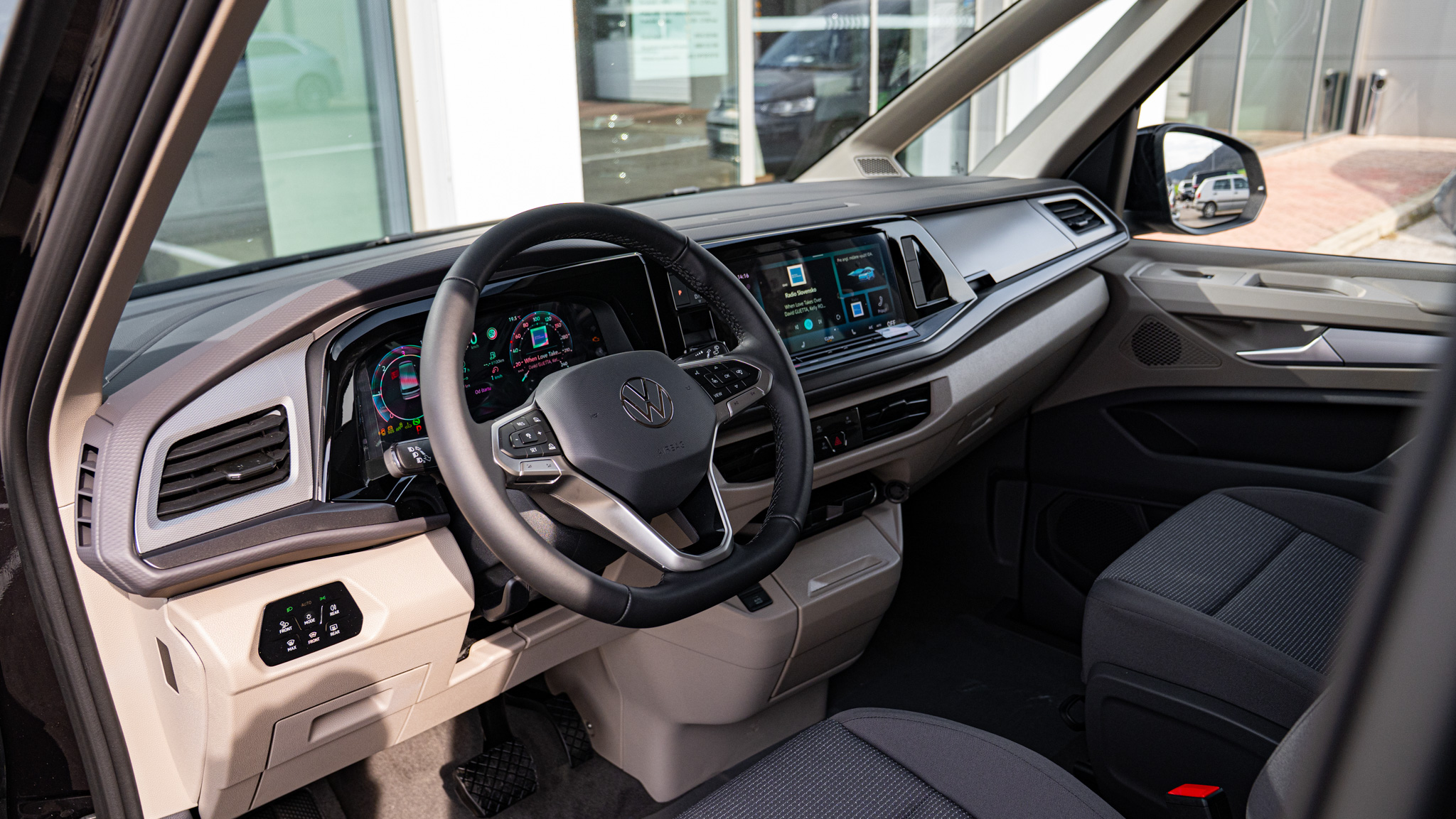 Obrázok Multivan Multivan Long 2,0 TDI BULLI