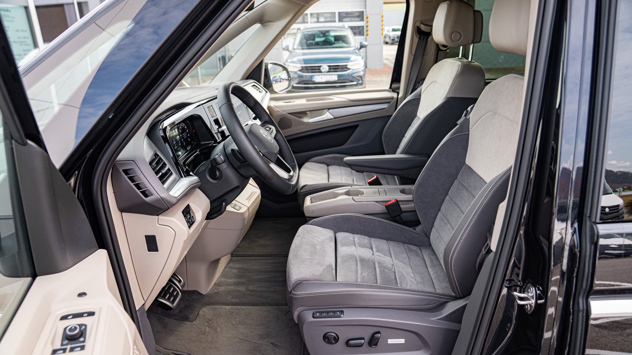 Obrázok Multivan Style1.5 TSI eHybrid 4M LR