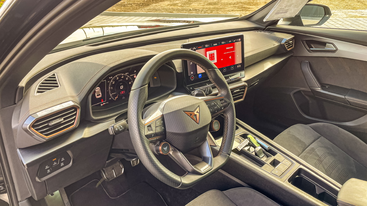 Obrázok CUPRA Formentor Tribe 2,0 TSI 310 4D DSG