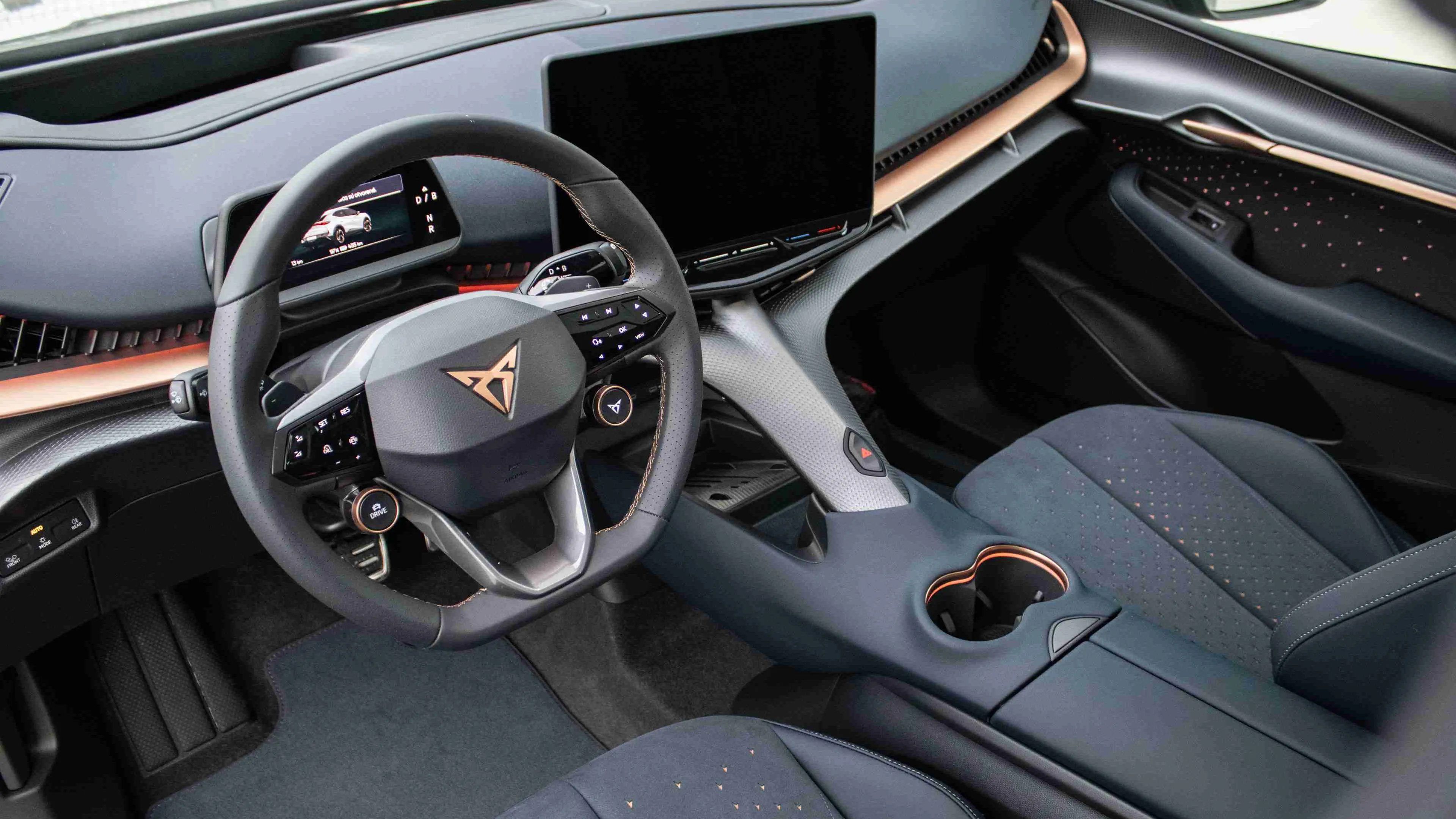 Obrázok CUPRA Tavascan VZ 340&#x2F;82 ADRENALINE 4D