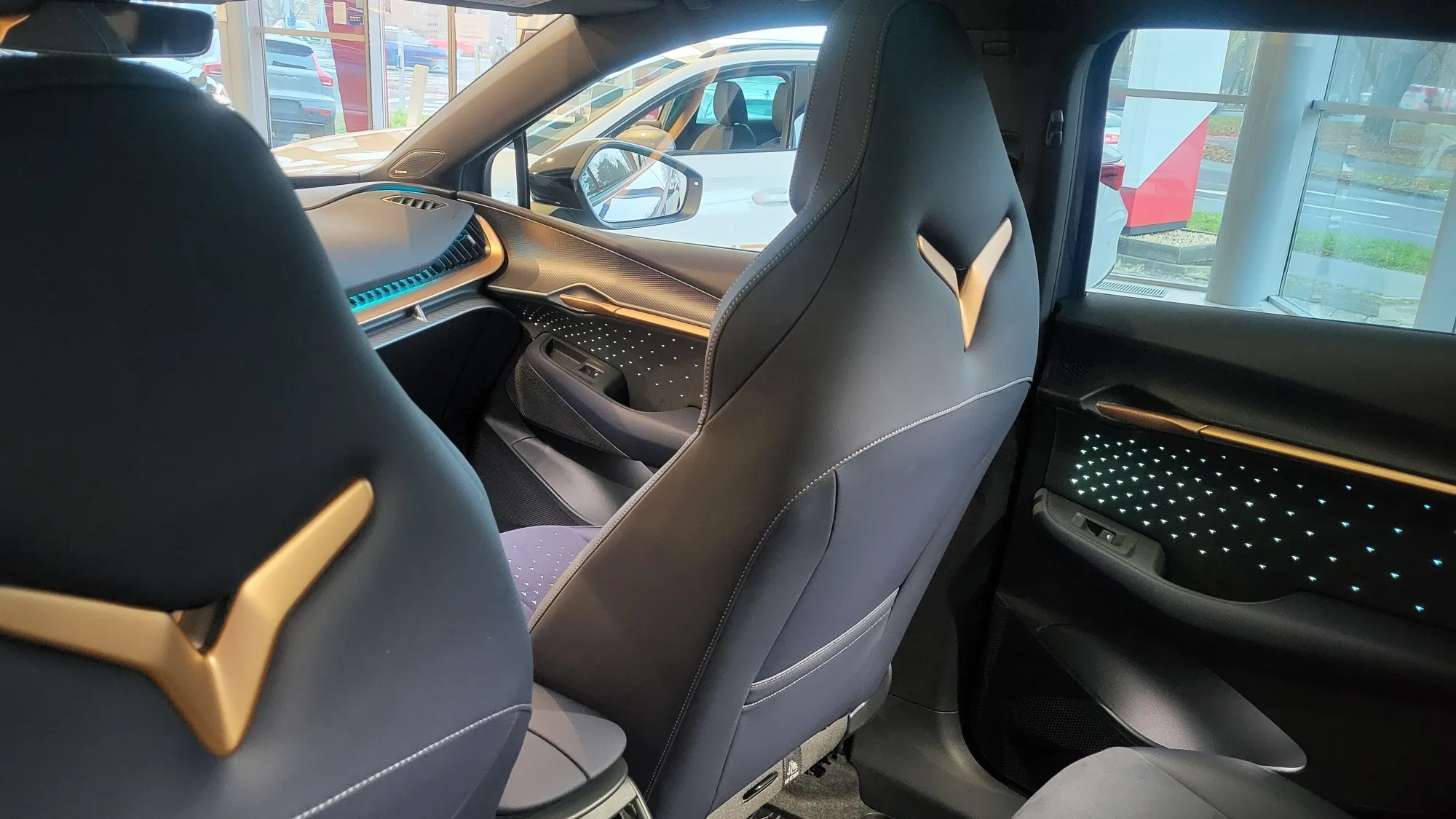 Obrázok CUPRA Tavascan VZ 340&#x2F;82 ADRENALINE 4D