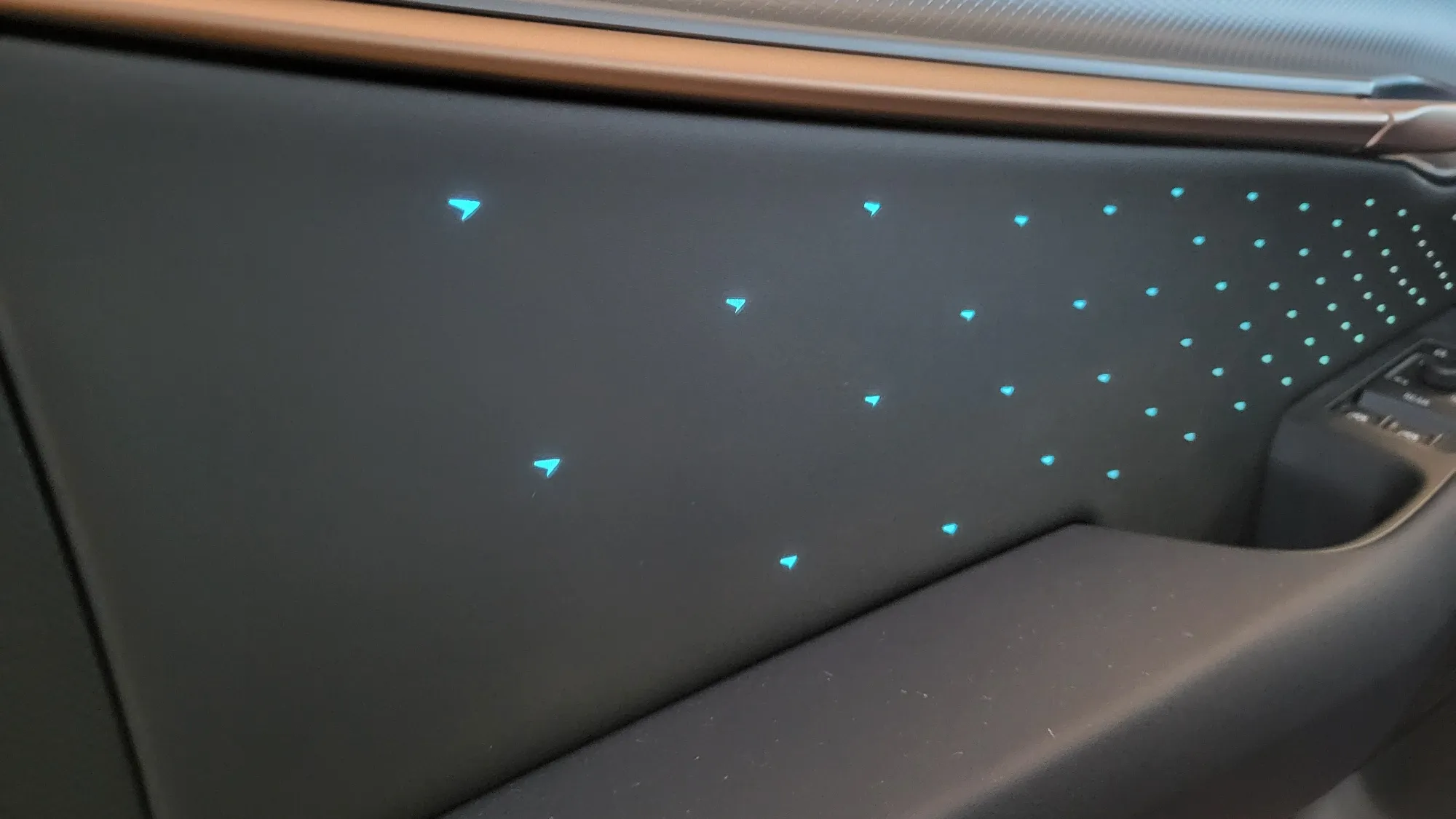 Obrázok CUPRA Tavascan VZ 340&#x2F;82 ADRENALINE 4D