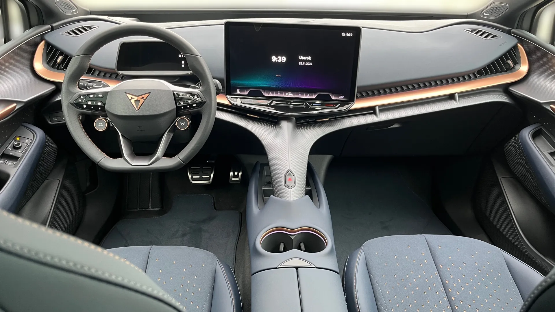 Obrázok CUPRA Tavascan VZ 340&#x2F;82 ADRENALINE 4D