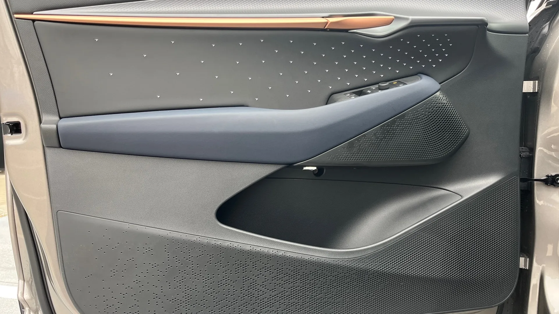 Obrázok CUPRA Tavascan VZ 340&#x2F;82 ADRENALINE 4D