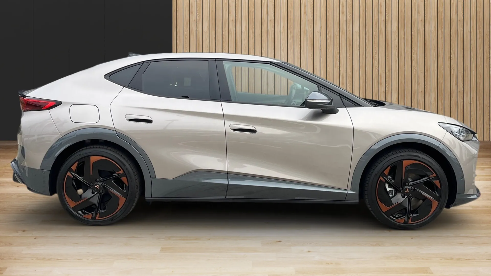 Obrázok CUPRA Tavascan VZ 340&#x2F;82 ADRENALINE 4D