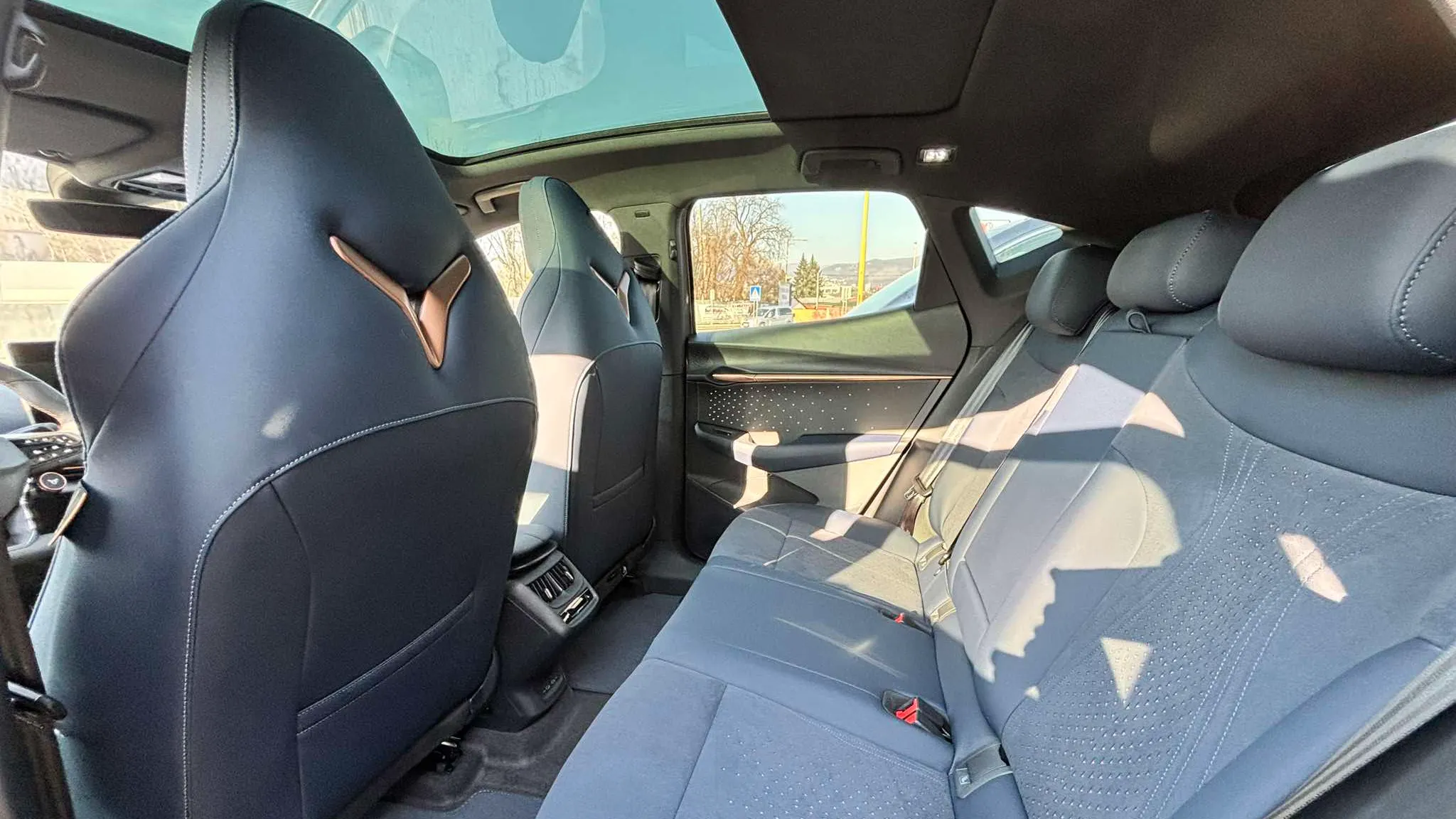 Obrázok CUPRA Tavascan 286/82 ADRENALINE