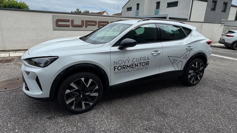 Obrázok CUPRA Formentor 1,5 eTSI 150 7DSG