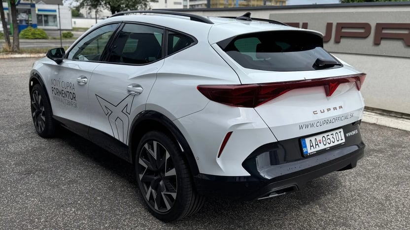 Obrázok CUPRA Formentor 1,5 eTSI 150 7DSG