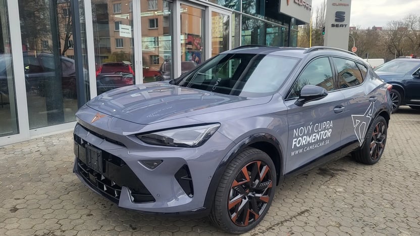 Obrázok CUPRA Formentor 1,5 eTSI 150 7DSG