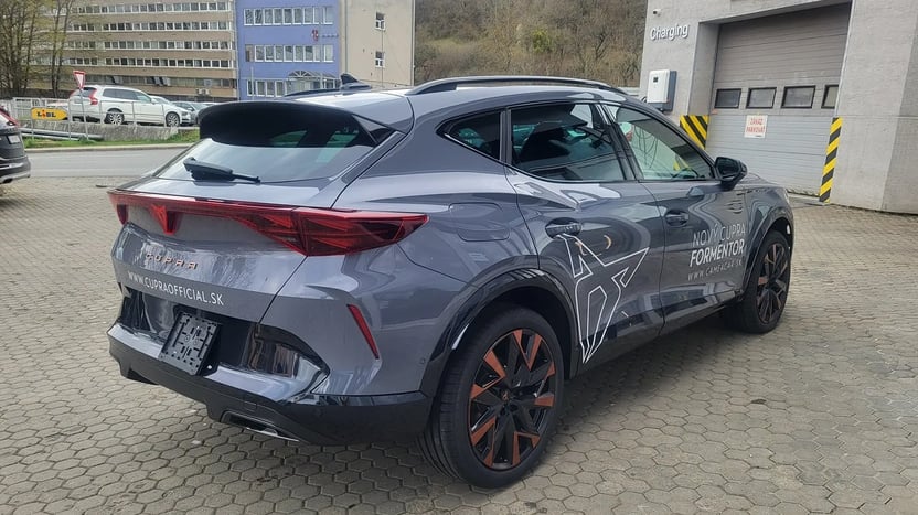 Obrázok CUPRA Formentor 1,5 eTSI 150 7DSG