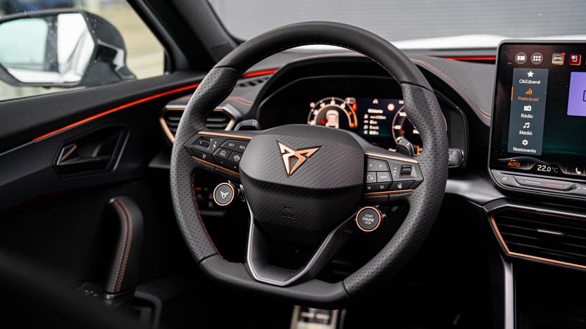Obrázok CUPRA Formentor 1,5 eTSI 150 7DSG