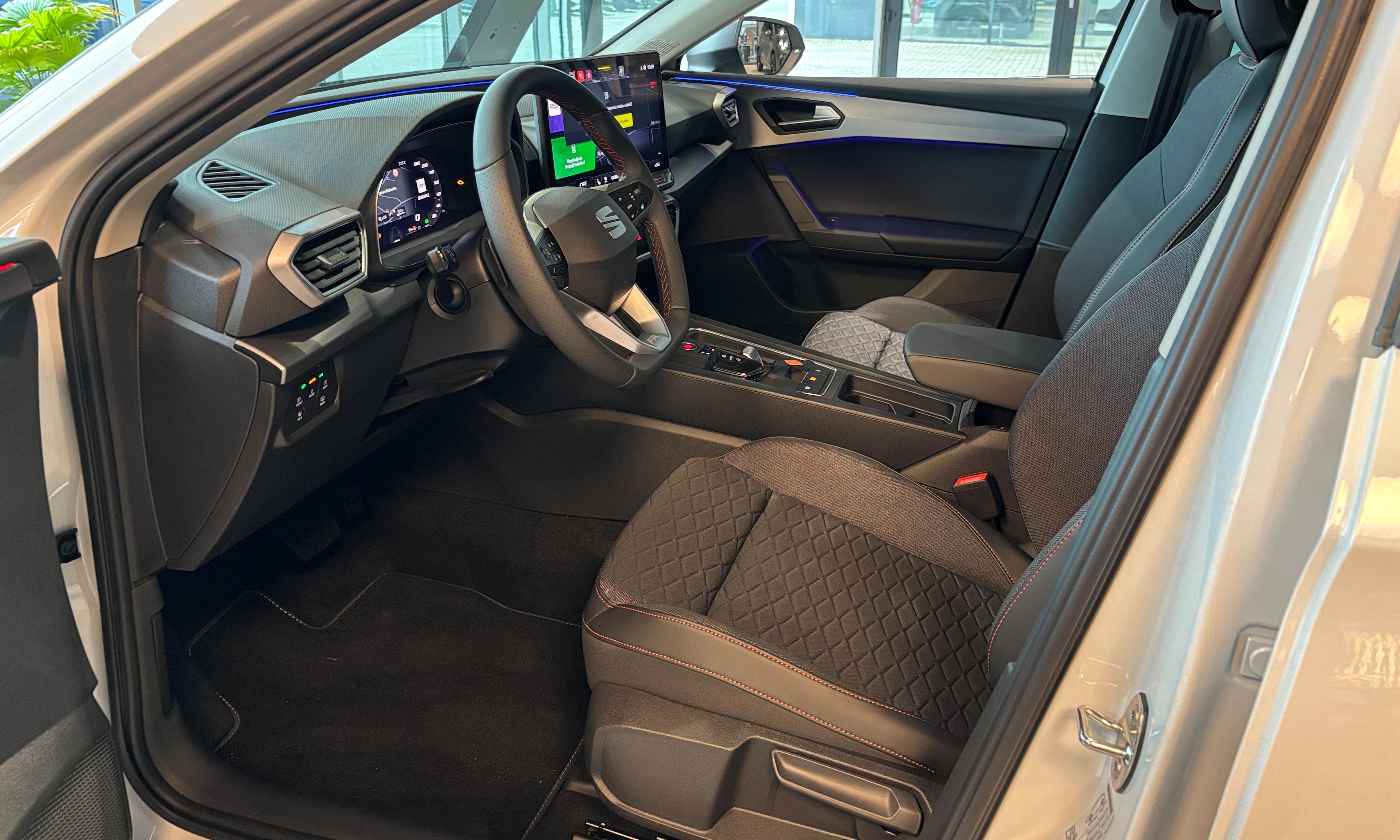 Obrázok Leon SP FR Max 1,5 eTSI 150 7DSG