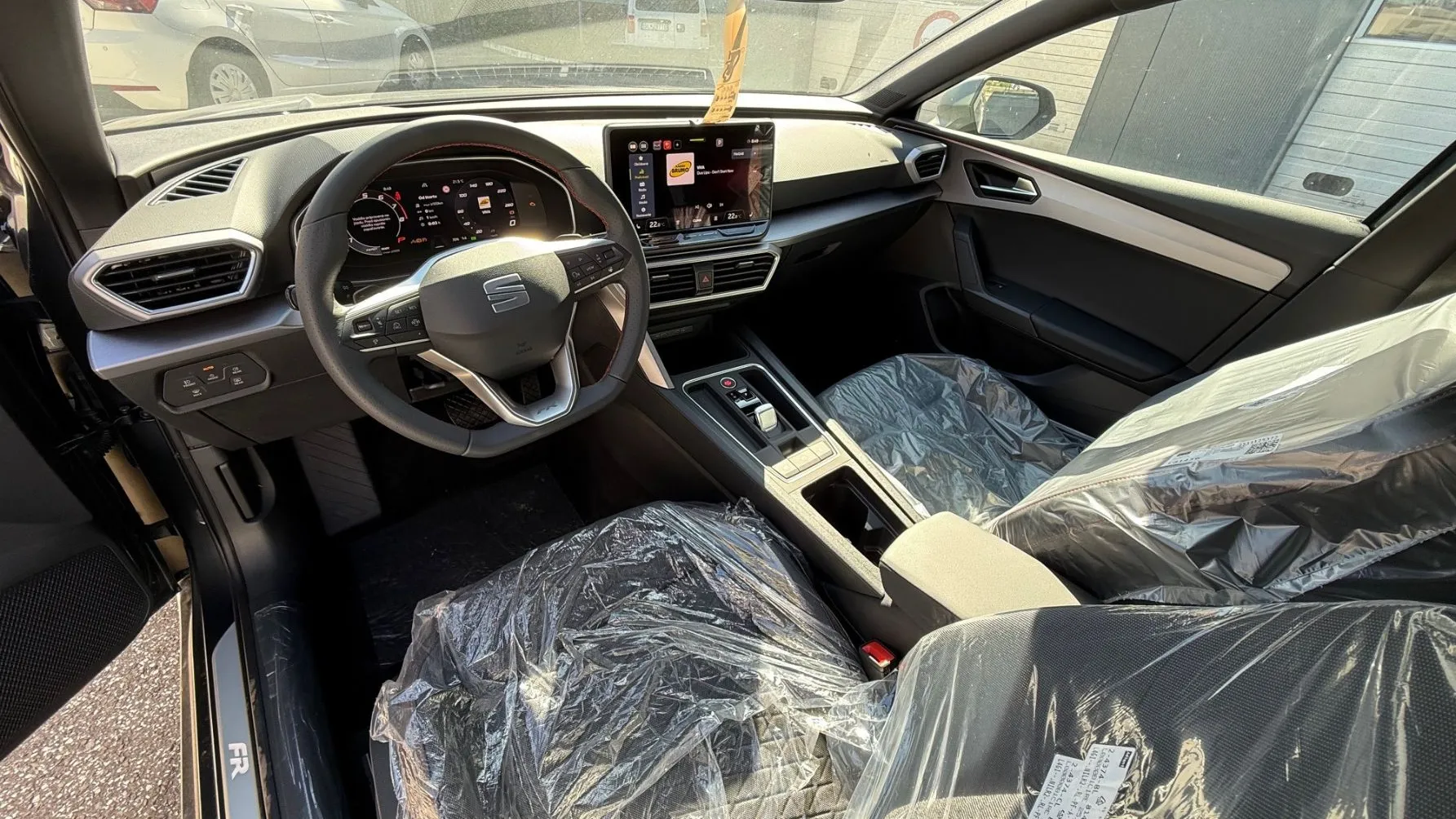 Obrázok Leon SP FR Max 1,5 eTSI 150 7DSG