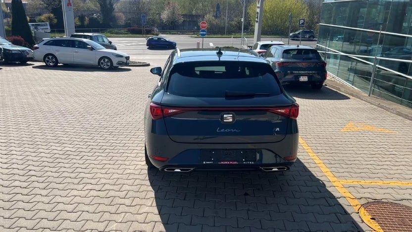 Obrázok Leon SP FR Max 1,5 eTSI 150 7DSG