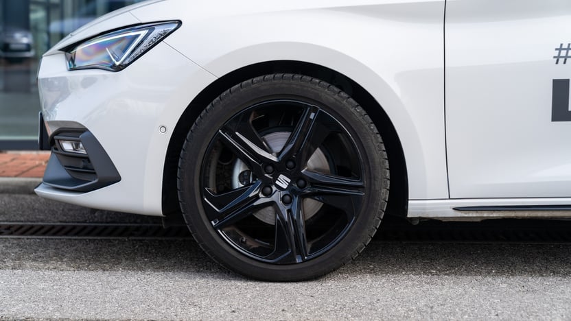 Obrázok Leon SP FR Black 1,5 eTSI 150 7DSG