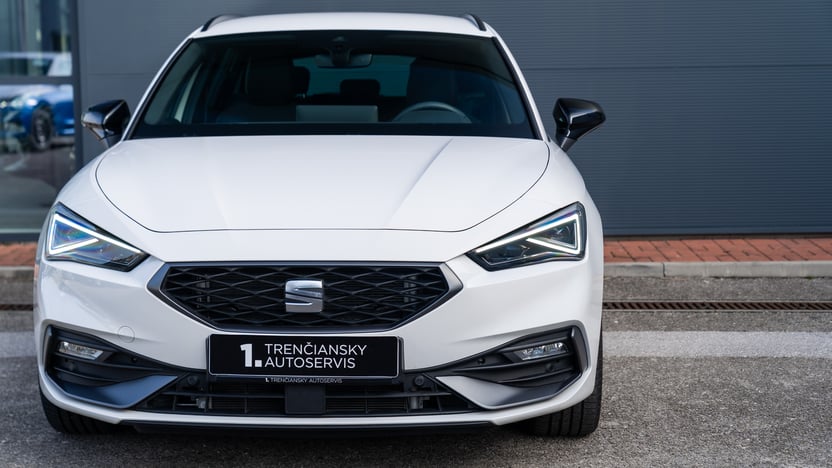 Obrázok Leon SP FR Black 1,5 eTSI 150 7DSG