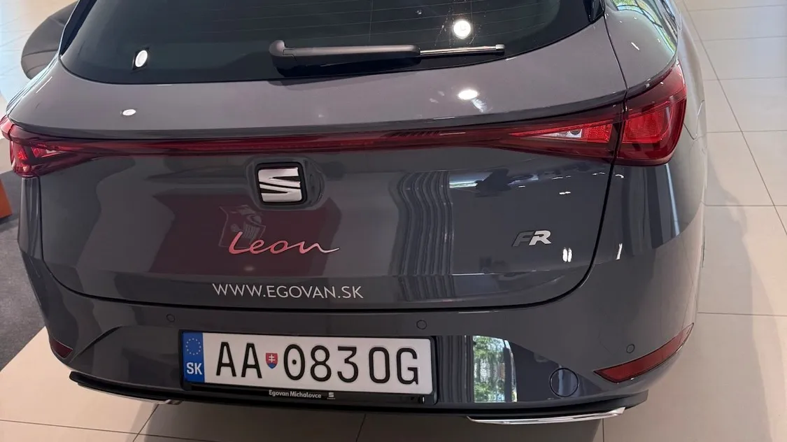 Obrázok Leon SP FR Black 1,5 eTSI 150 7DSG