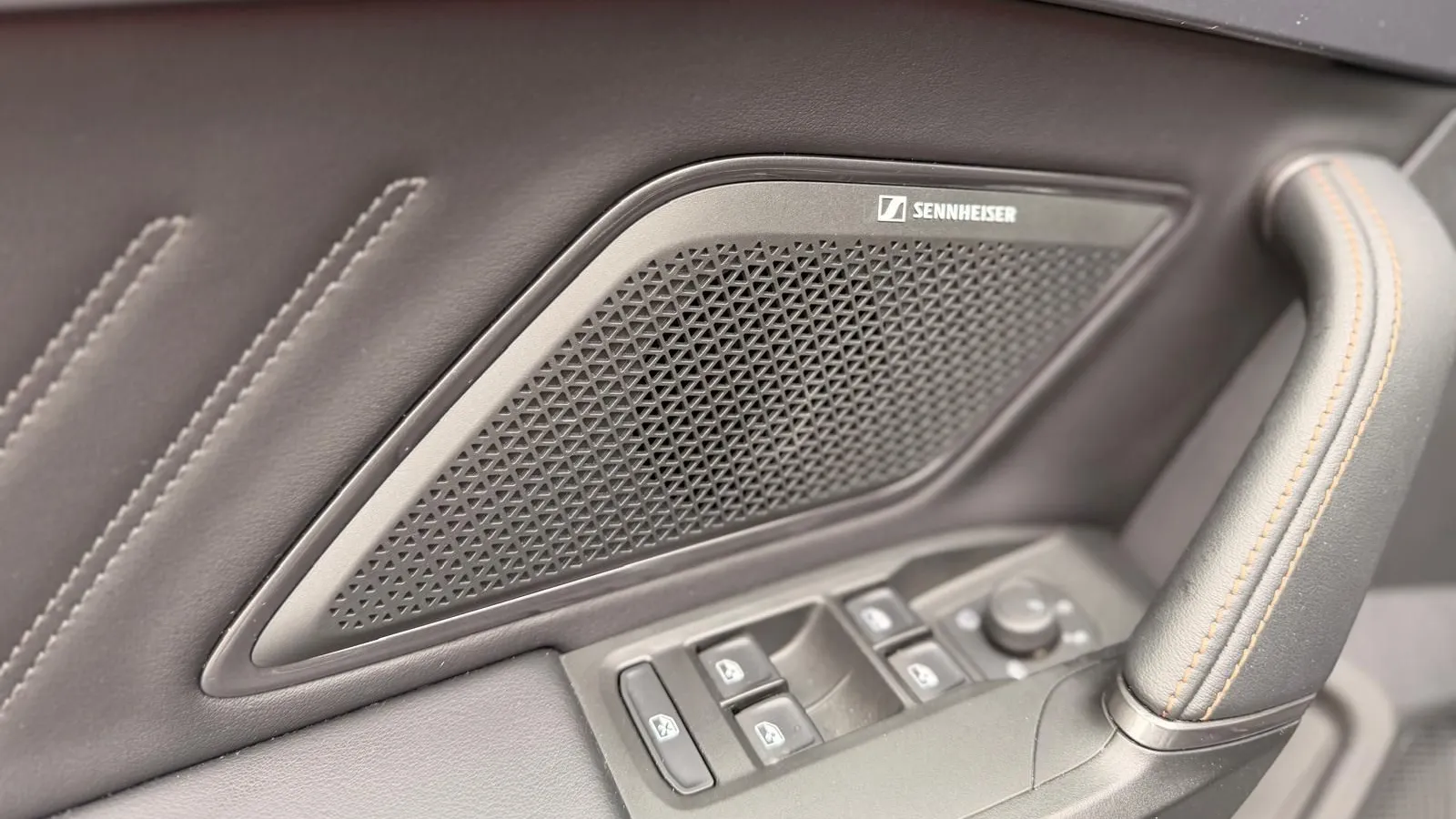 Obrázok CUPRA Formentor 1,5 eTSI 150 7DSG