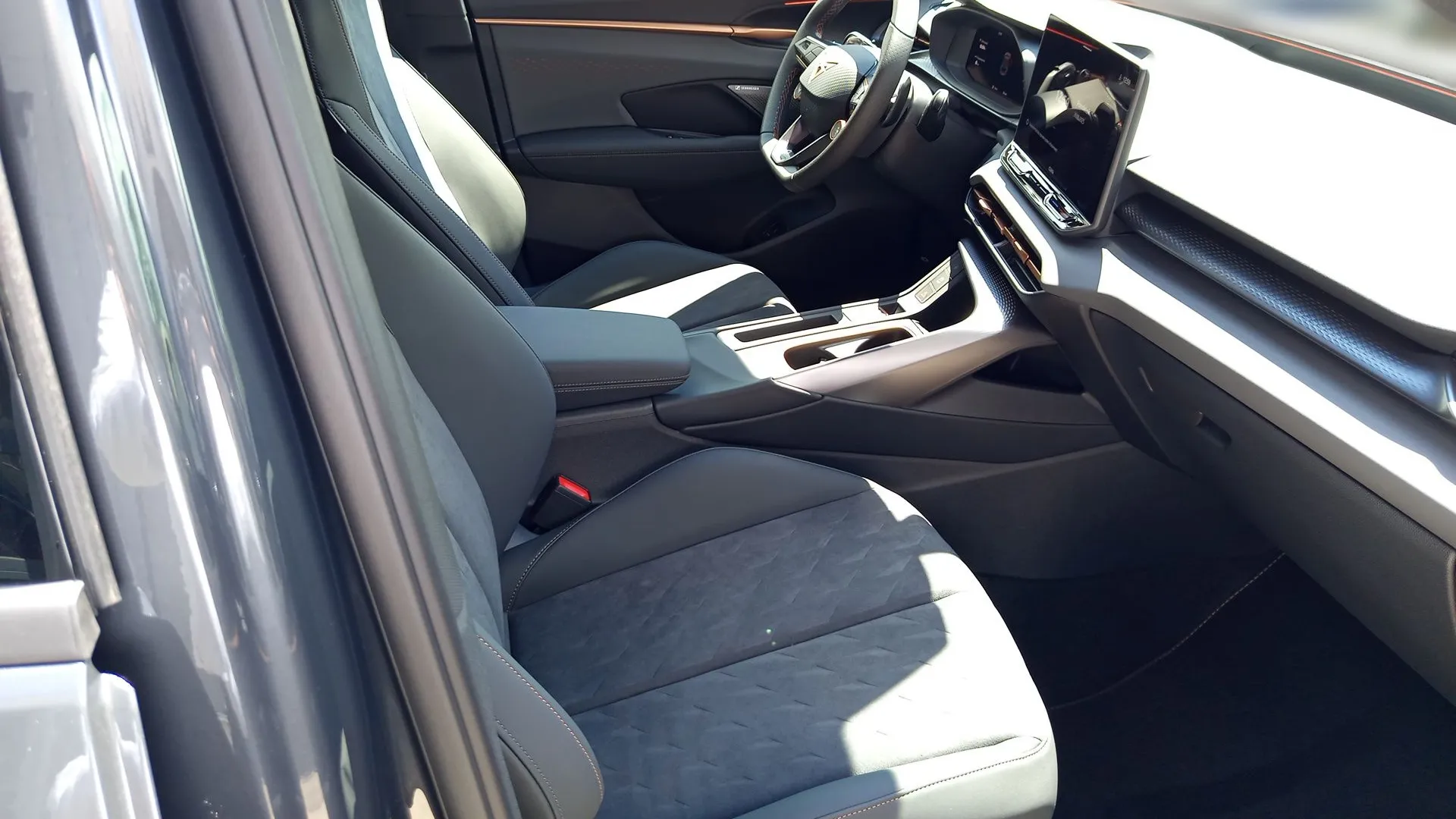 Obrázok CUPRA Terramar 2,0 TSI 204 4D 7DSG