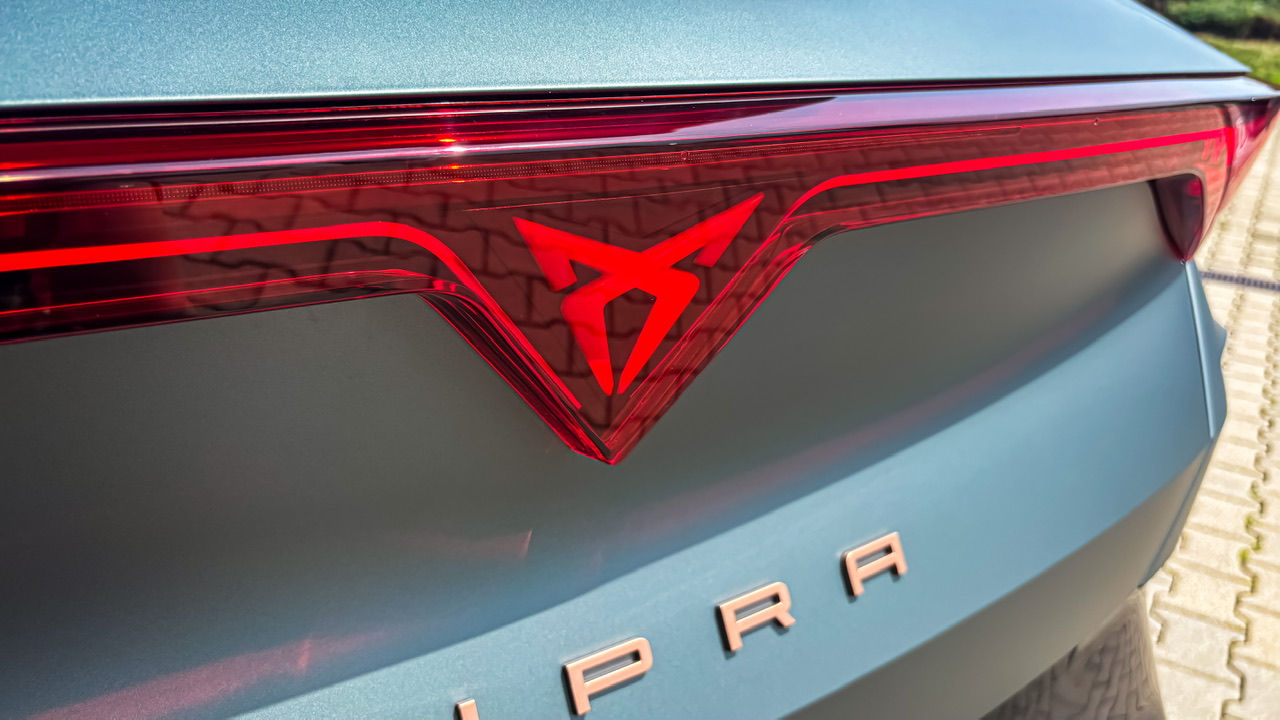 Obrázok CUPRA Formentor 1,5 eTSI 150 7DSG