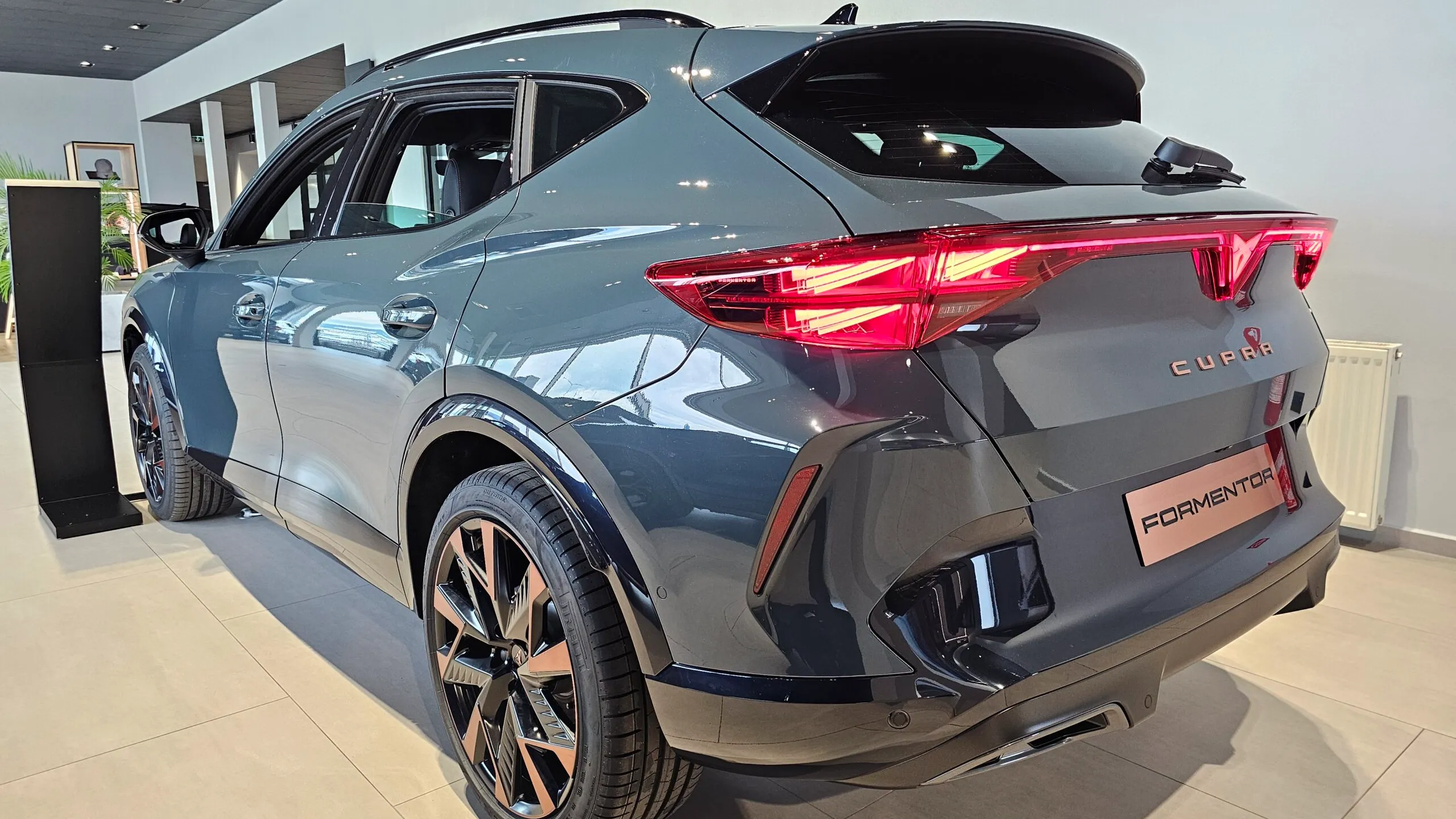 Obrázok CUPRA Formentor 2,0 TSI 204 4D 7-DSG