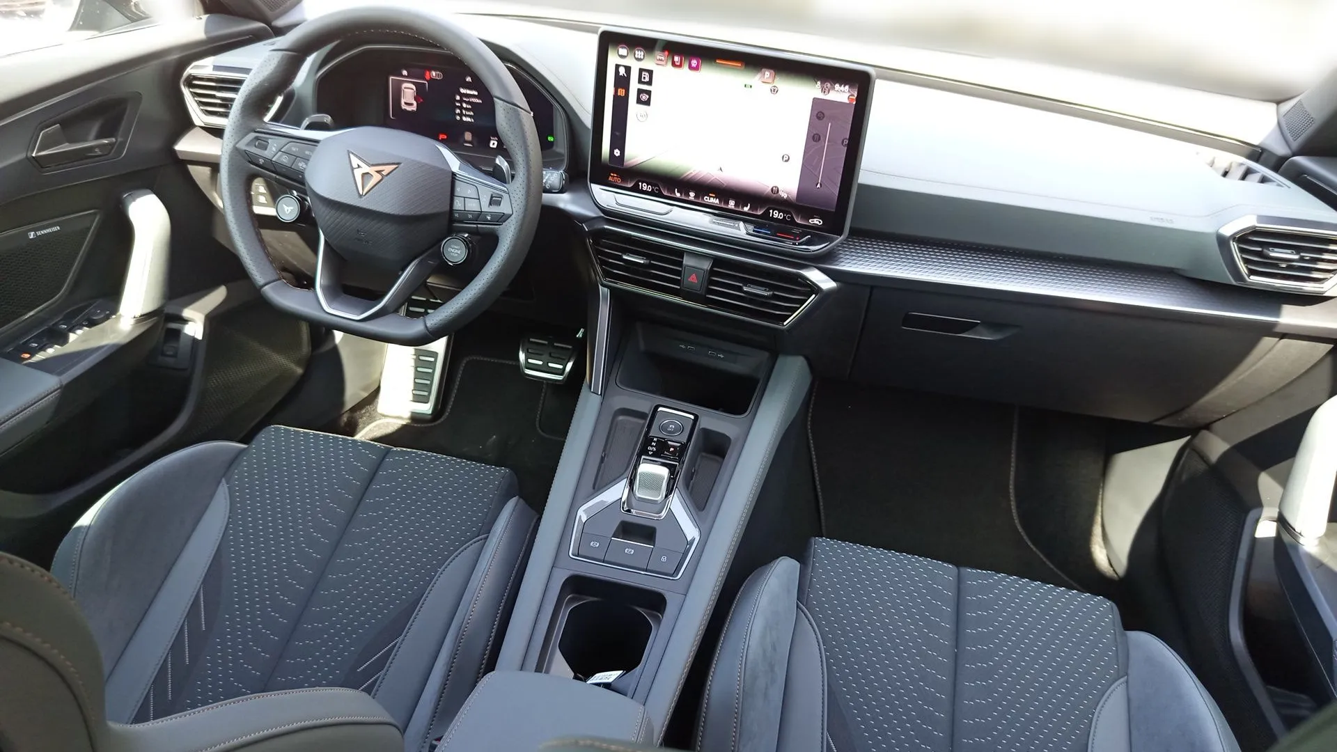 Obrázok CUPRA Formentor VZ 2,0 TSI 333 4D 7DSG