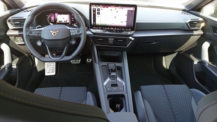 Obrázok CUPRA Leon SP VZ 2,0 TSI 333 4D 7-DSG