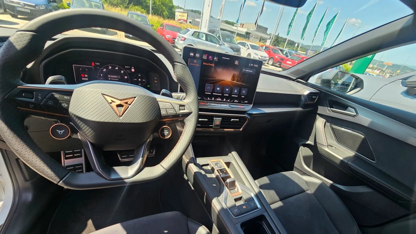 Obrázok CUPRA Leon SP VZ 2,0 TSI 333 4D 7-DSG