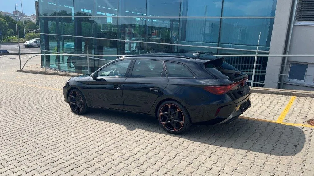 Obrázok CUPRA Leon SP 2,0 TSI 204 4D 7-DSG