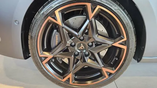 Obrázok CUPRA Leon SP VZ 2,0 TSI 333 4D 7-DSG