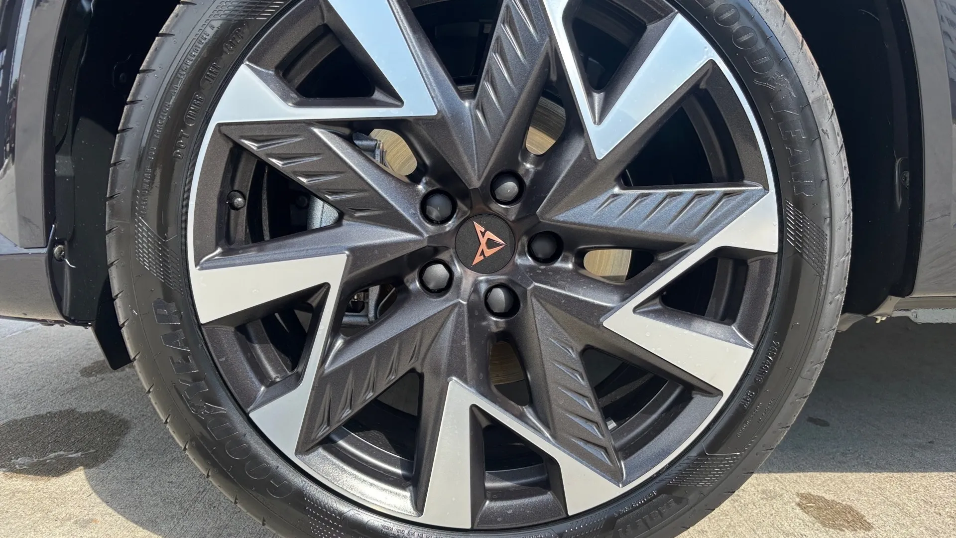 Obrázok CUPRA Formentor 2,0 TSI 204 4D 7-DSG