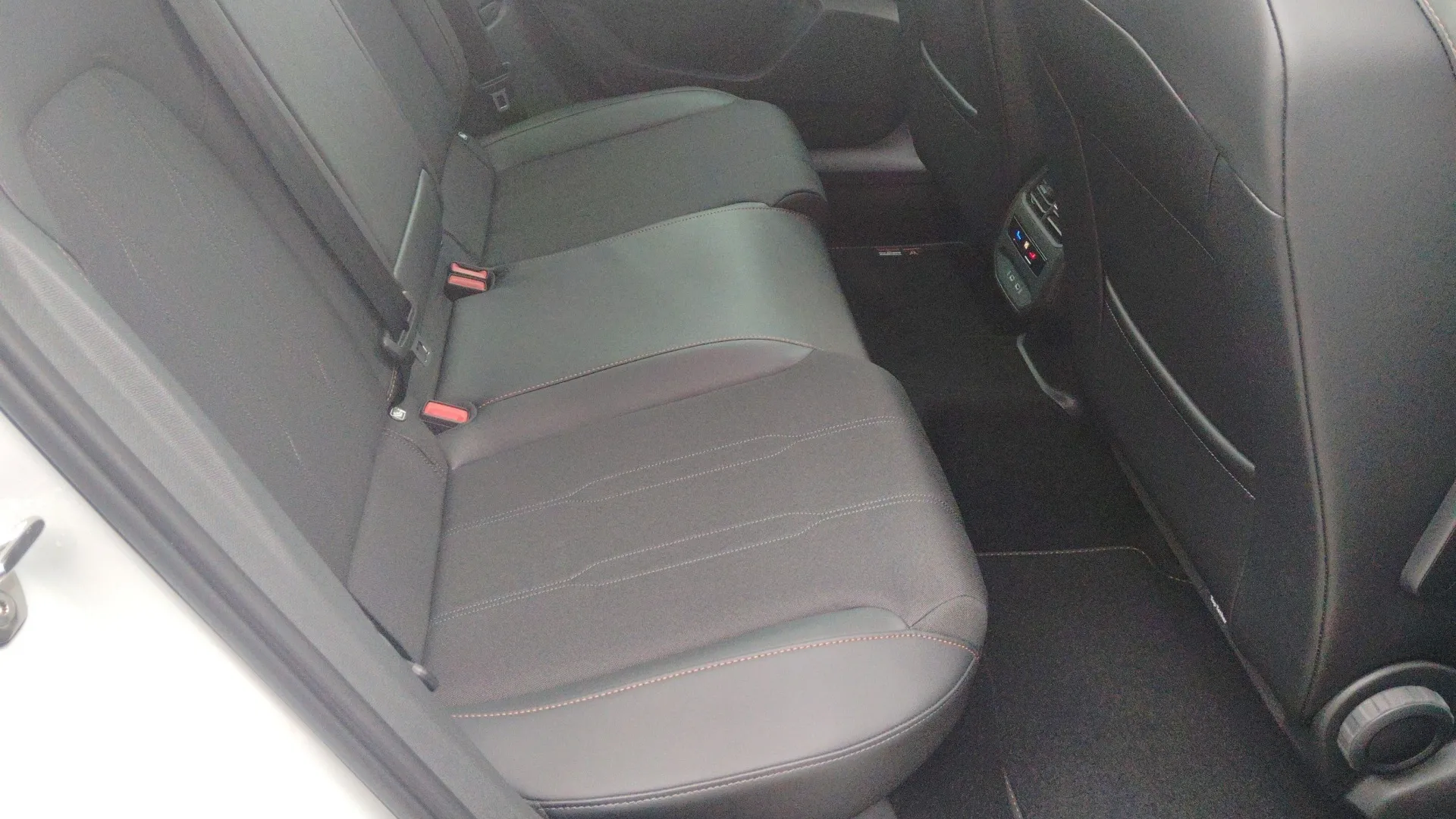 Obrázok CUPRA Formentor 2,0 TSI 204 4D 7-DSG