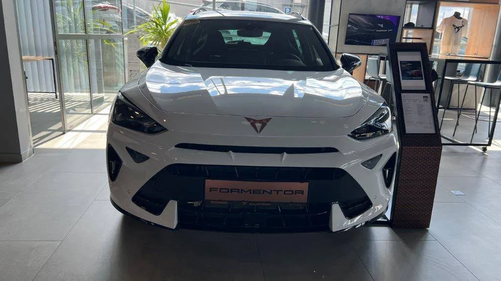 Obrázok CUPRA Formentor 1,5 eTSI 150 7DSG