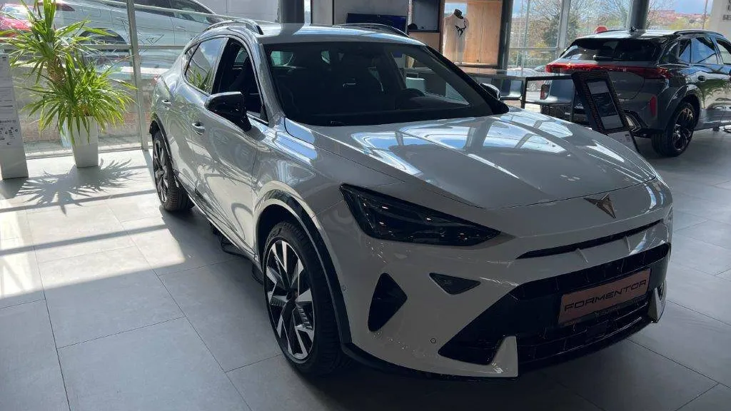 Obrázok CUPRA Formentor 1,5 eTSI 150 7DSG