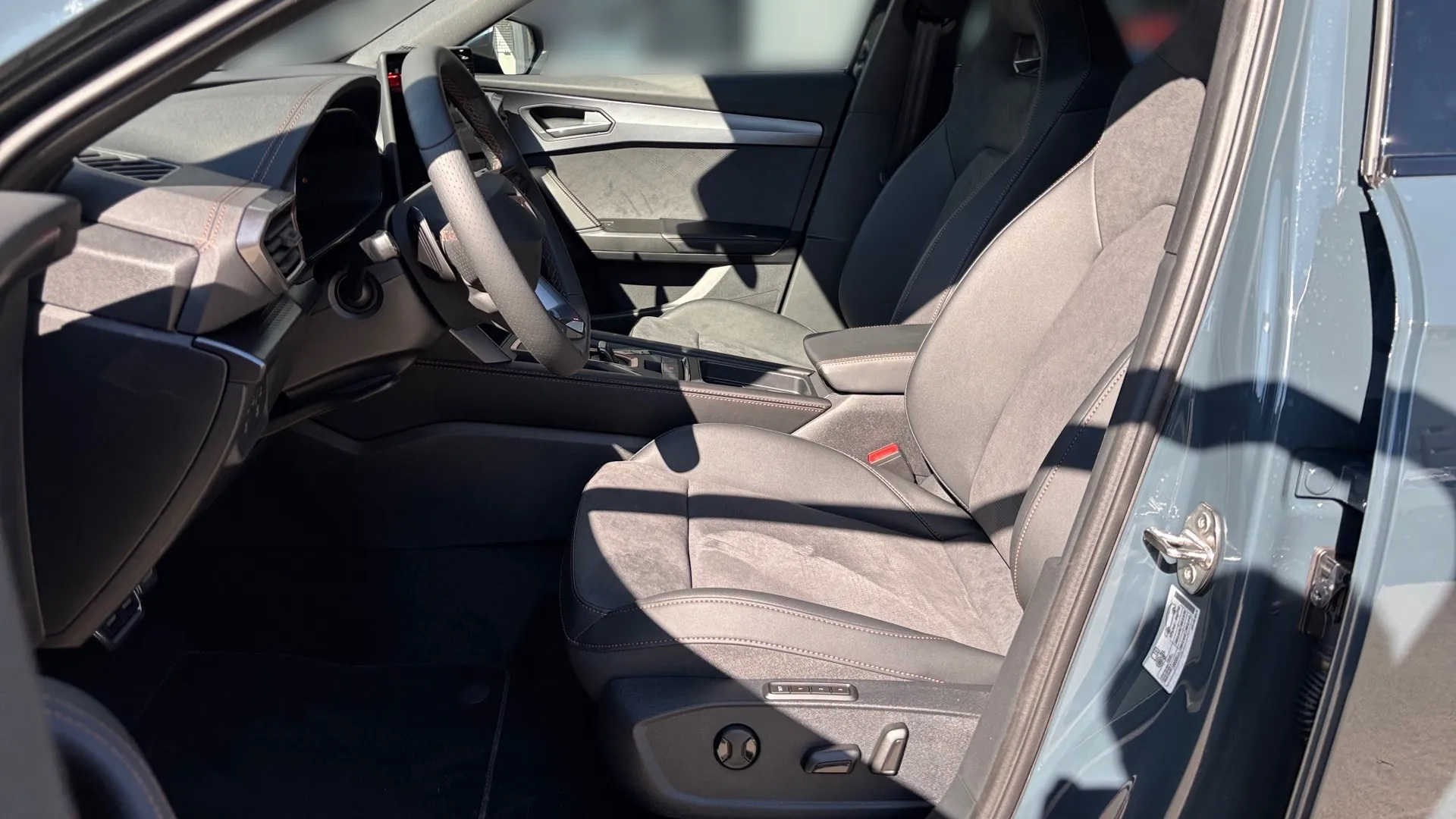 Obrázok CUPRA Formentor VZ 1,5 TSI 272 eHybrid