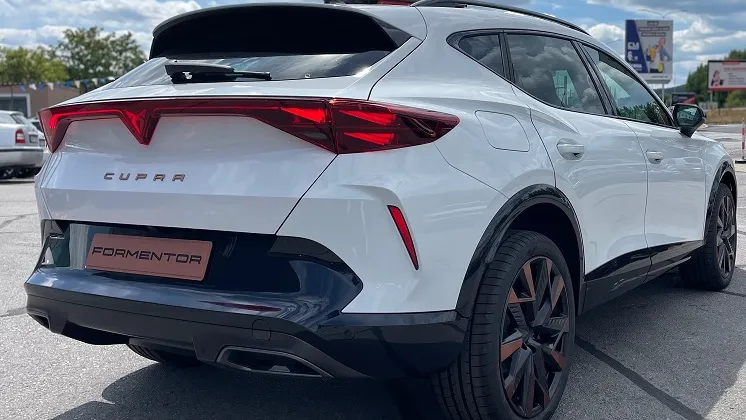 Obrázok CUPRA Formentor VZ 1,5 TSI 272 eHybrid