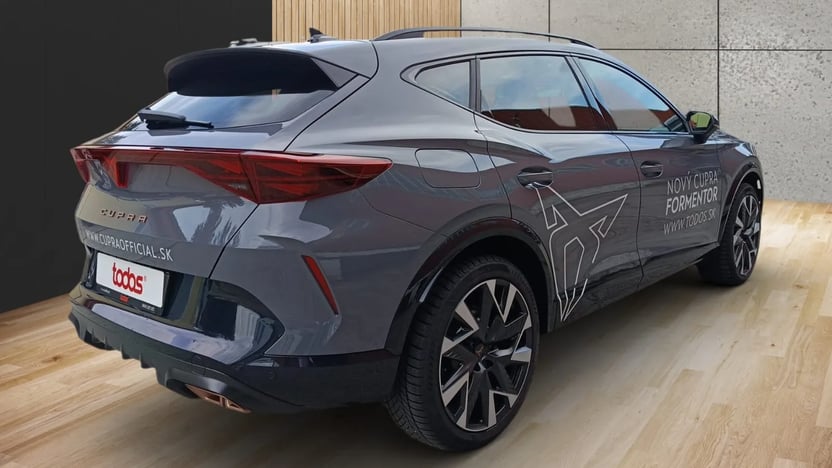 Obrázok CUPRA Formentor VZ 1,5 TSI 272 eHybrid