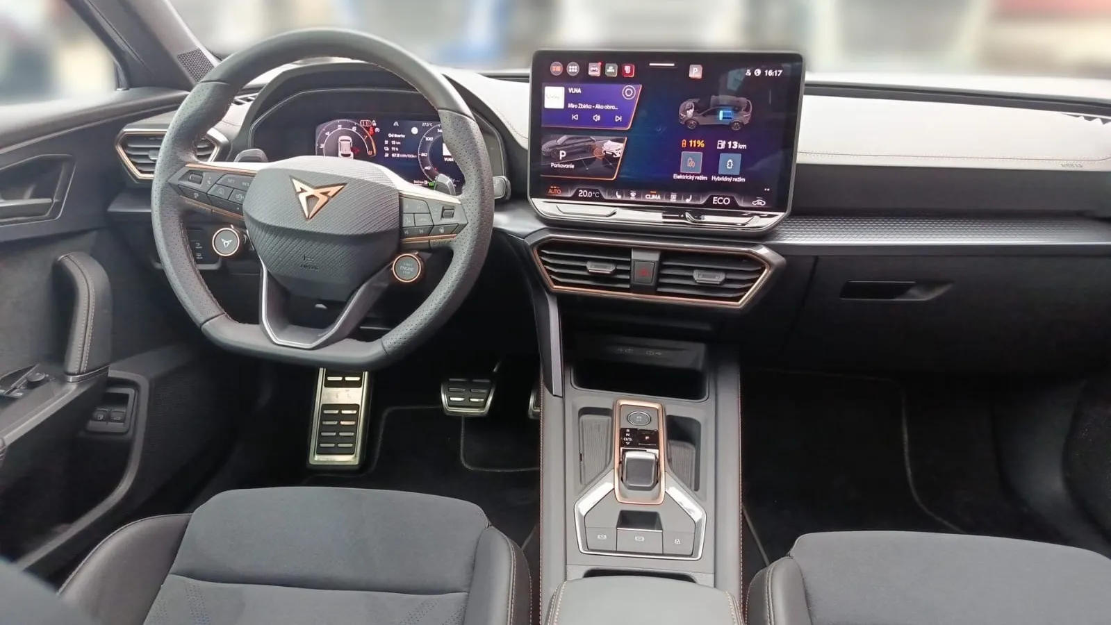 Obrázok CUPRA Formentor VZ 1,5 TSI 272 eHybrid